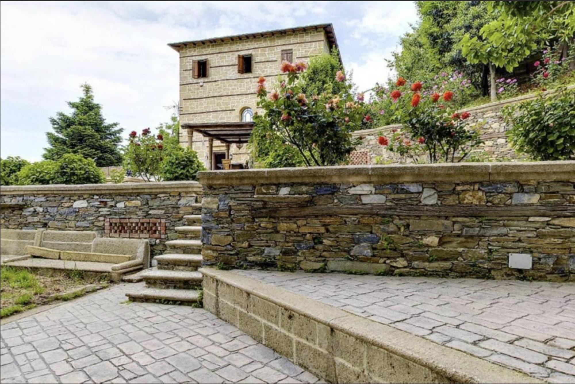 Chateau Cascara Mouresi Exterior photo