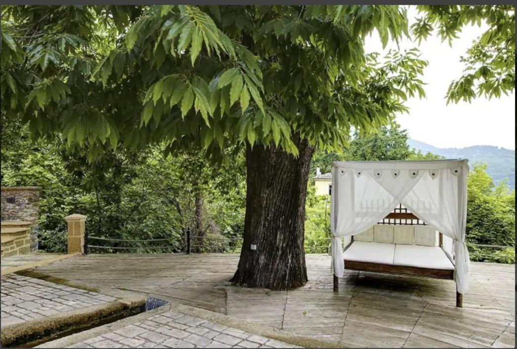 Chateau Cascara Mouresi Exterior photo